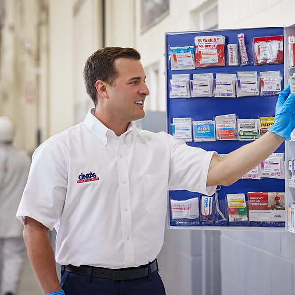 CabinetService